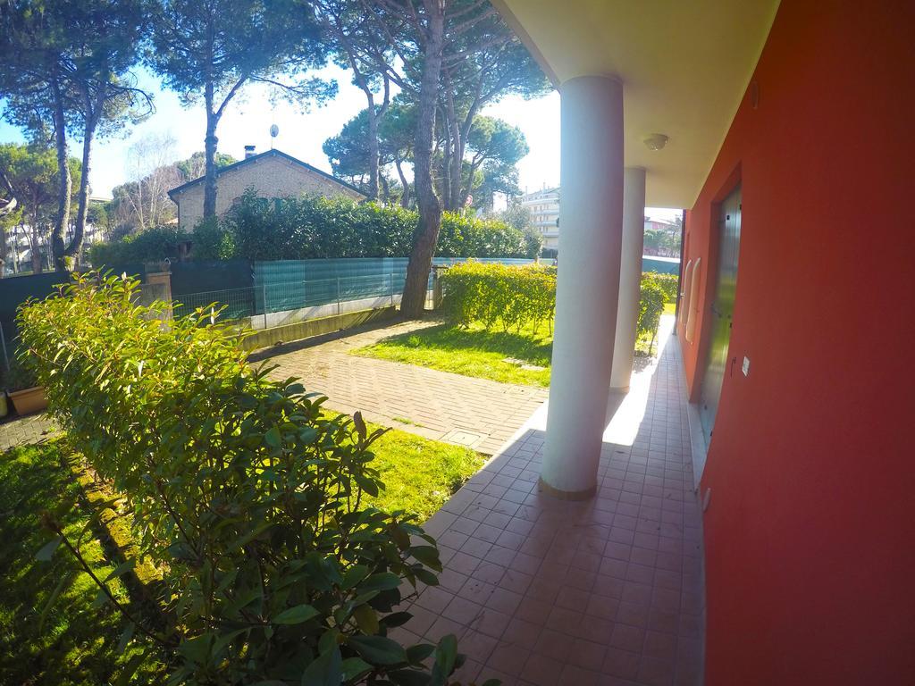 Residence Le Piramidi Caorle Exterior foto